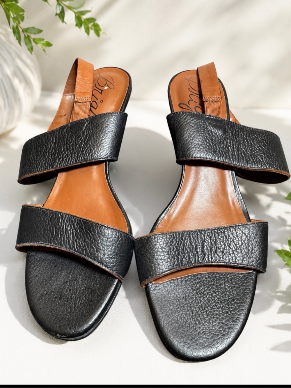 Brighton size 7 M sandal black/brown